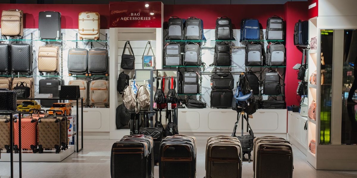 How to Choose Luggage That Goes the Distance