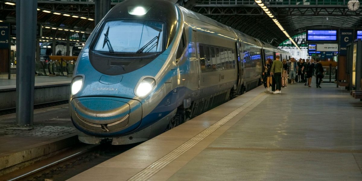 When the Train Beats the Plane: Choosing Ground Travel Wisely