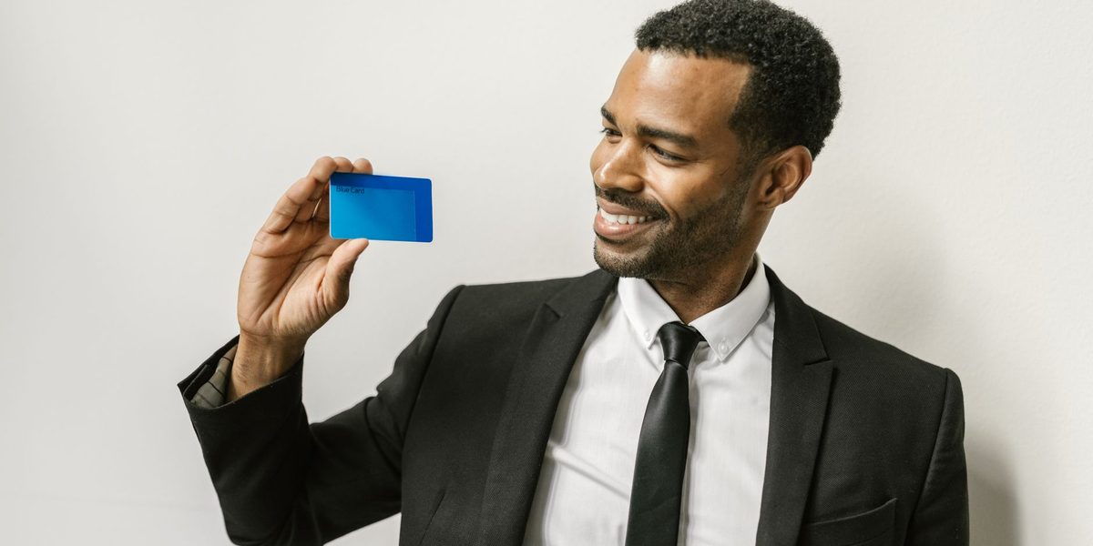 Building Credit From Scratch: A Practical Starter Guide