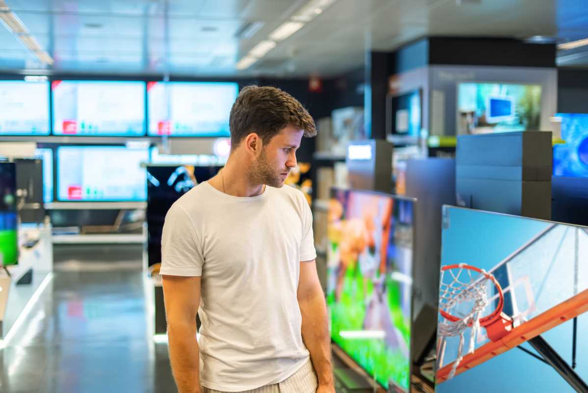 Brand Tone Shifts in Economic Uncertainty